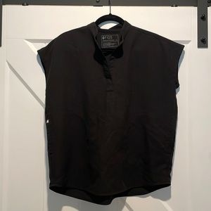 Figs small black Rafaela scrub top